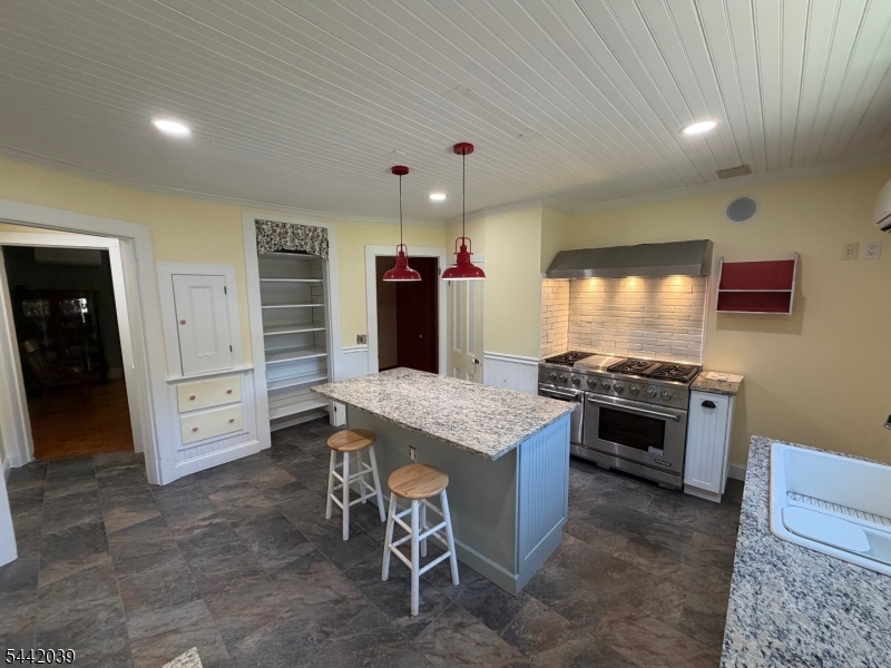 689 Bartley Rd Property Photo 11