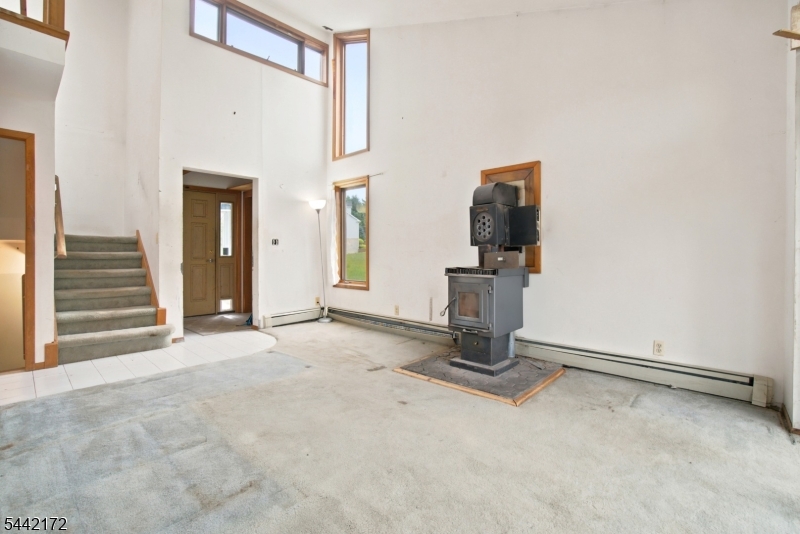 175 Wertsville Rd Property Photo 10