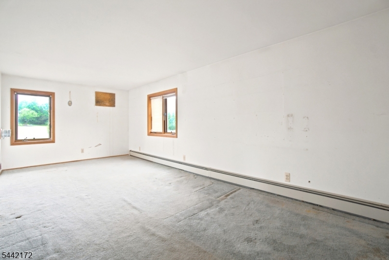 175 Wertsville Rd Property Photo 19