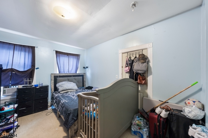 171 3rd St Property Photo 16