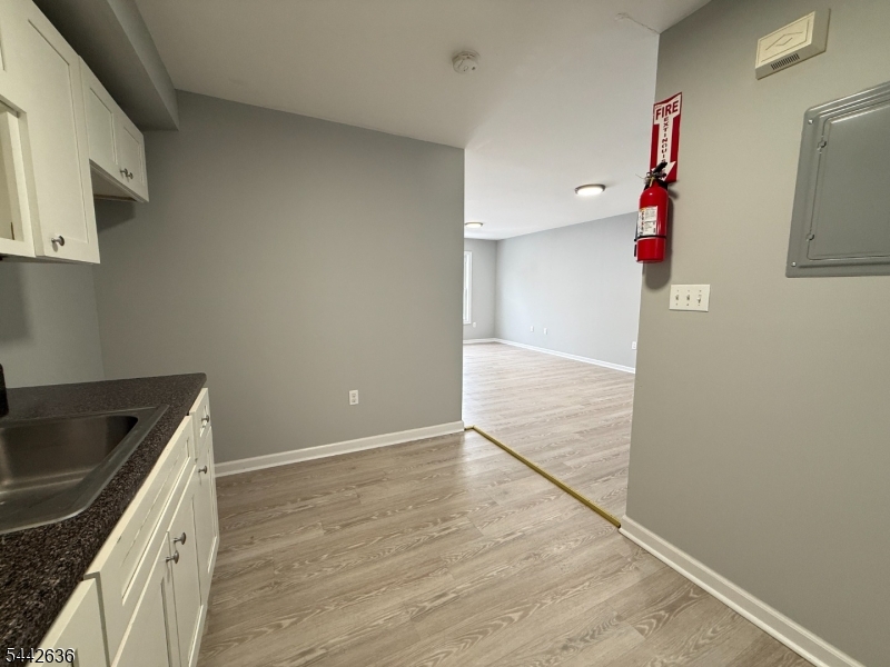 34 Auburn St 2 Property Photo 10