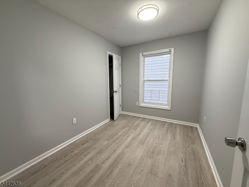 34 Auburn St 2 Property Photo 15