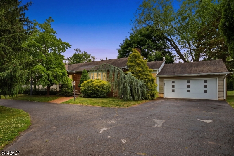 1868 Amwell Rd Property Photo 1