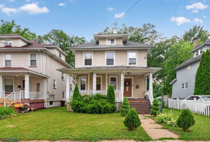 416 Pine St Property Photo 1