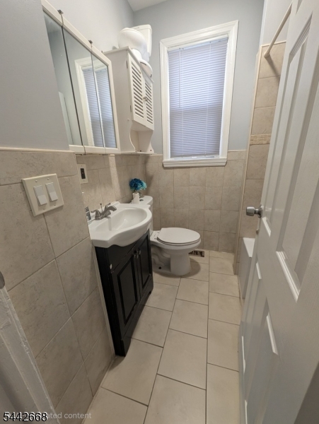 1409 Lexington Pl 1b Property Photo 6