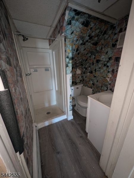 66 Erie St Property Photo 8