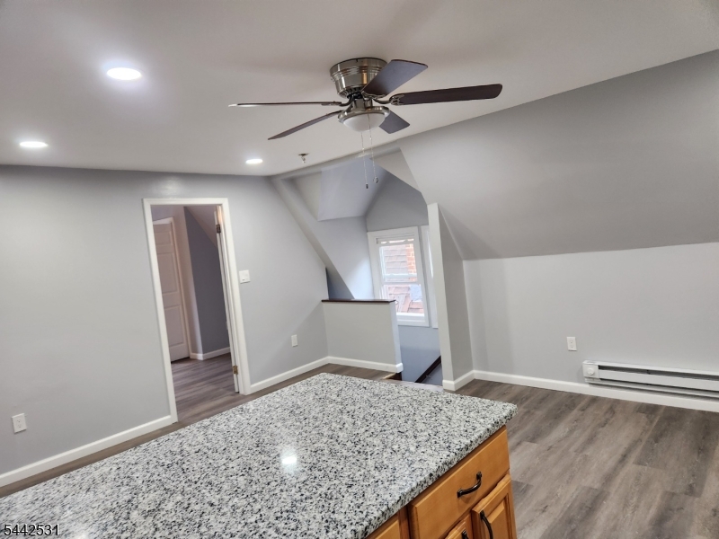 1025 Anna St Property Photo 6