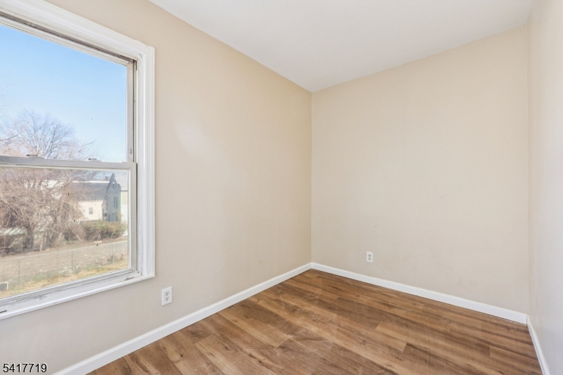 106 E Main St Property Photo 35