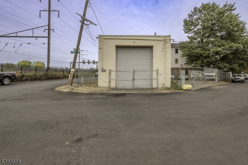 2 Pennsy Pl Property Photo 2