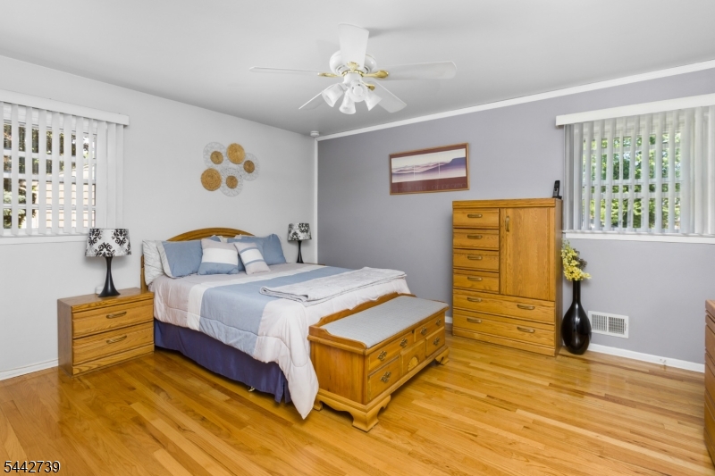 7 Vauxhall Rd Property Photo 21