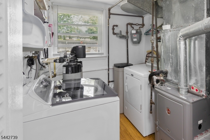 7 Vauxhall Rd Property Photo 32
