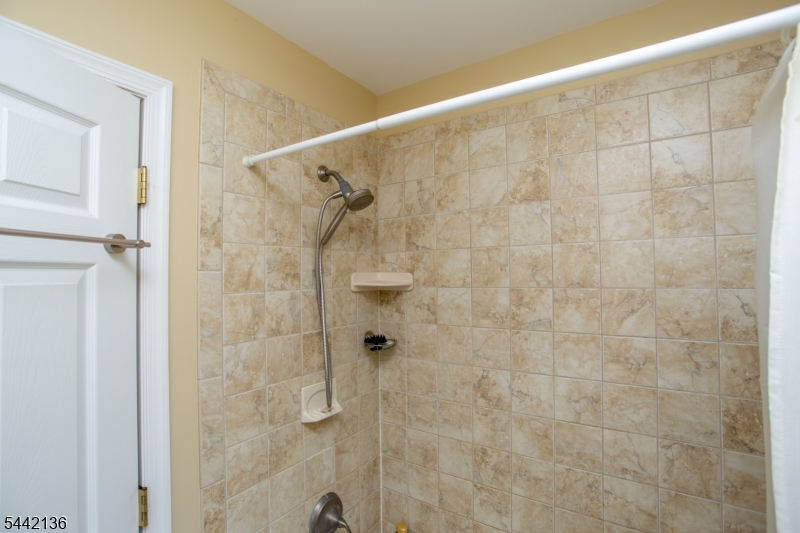 117 Circle Drive South Property Photo 28