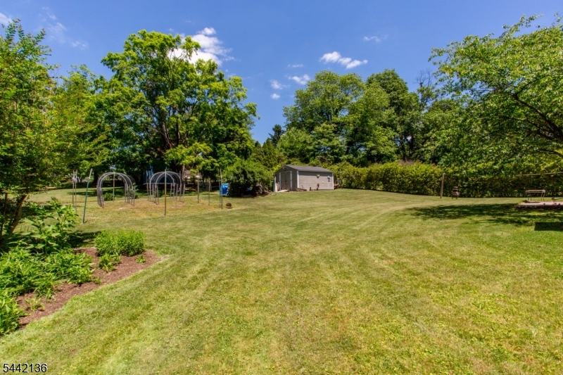 117 Circle Drive South Property Photo 37
