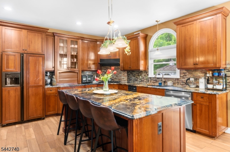 3 Regal Way Property Photo 10