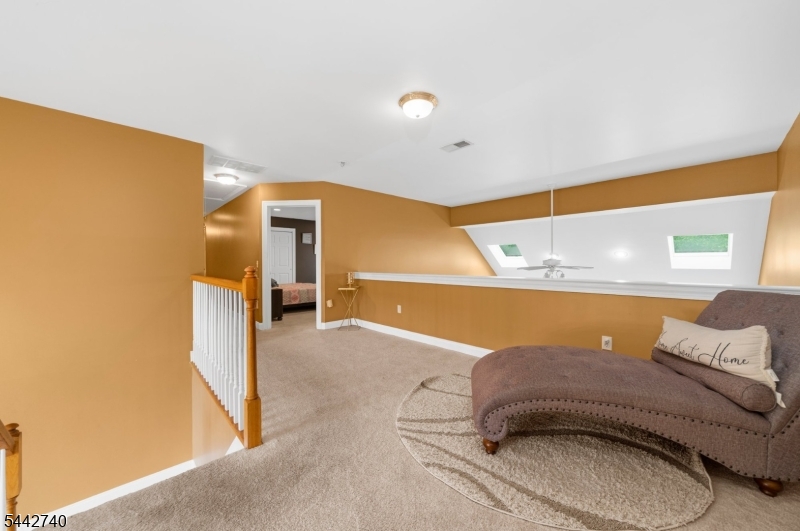 3 Regal Way Property Photo 18