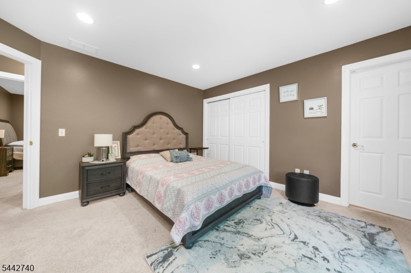 3 Regal Way Property Photo 25