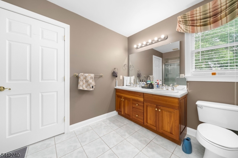 3 Regal Way Property Photo 31