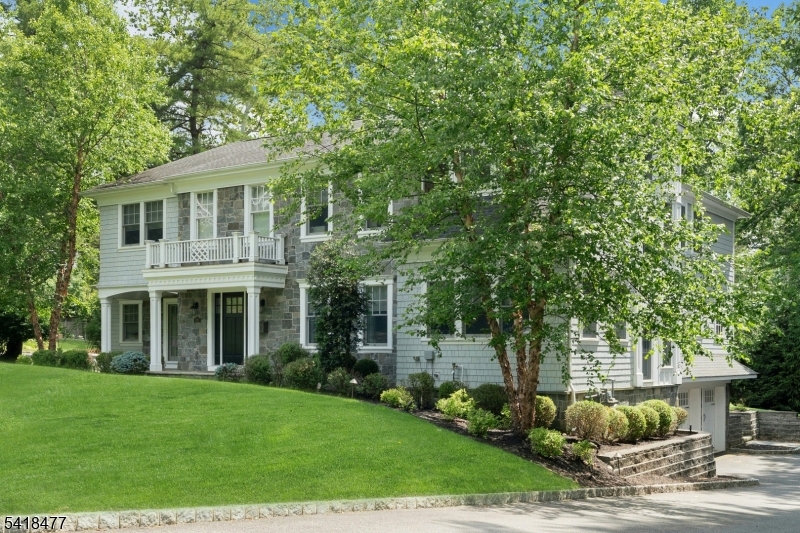 20 Sylvan Way Property Photo 2