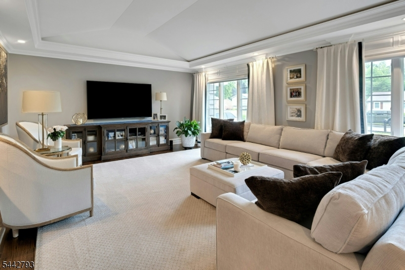 13 Merlin Pl Property Photo 7