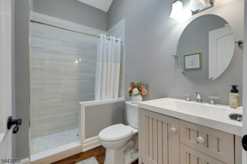13 Merlin Pl Property Photo 19