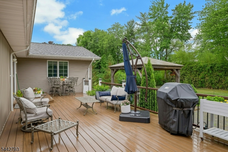 13 Merlin Pl Property Photo 31