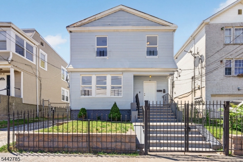 17 Wolcott Ter 2 Property Photo 1