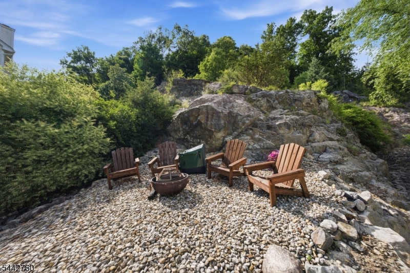 1 Rock Ledge Property Photo 26