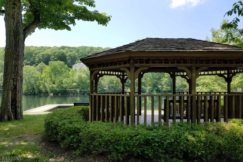 1 Rock Ledge Property Photo 33