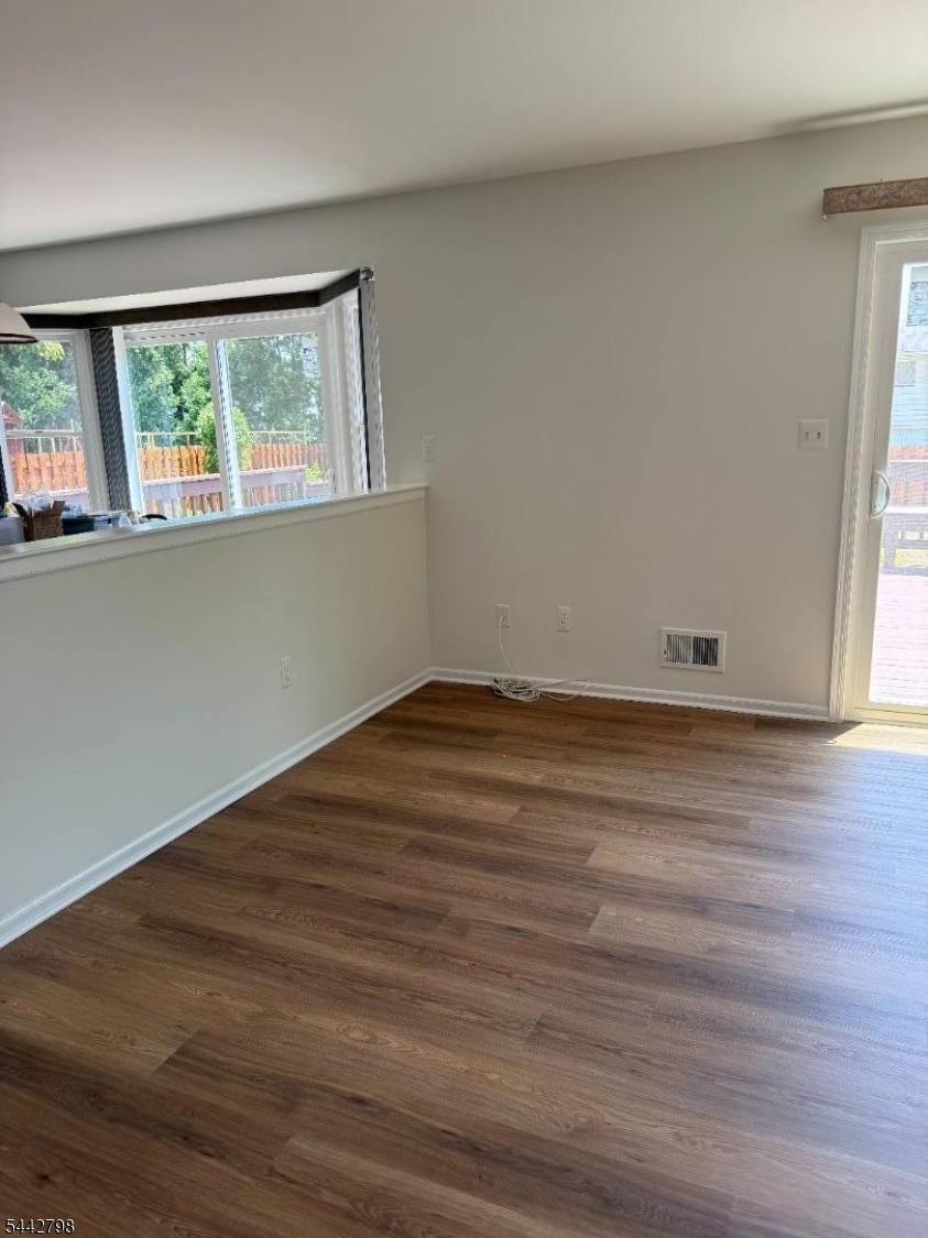 335 Saint Marks Ave Property Photo 15