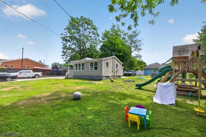 57 Pine Brook Rd Property Photo 12