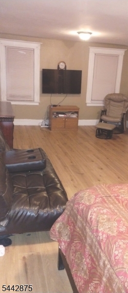 46 Sanford St Property Photo 8
