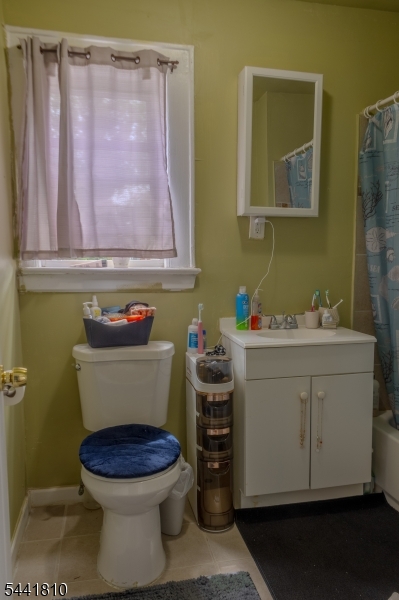 1074 Rose St Property Photo 10
