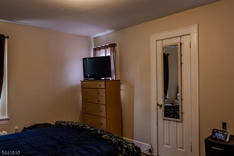 1074 Rose St Property Photo 15