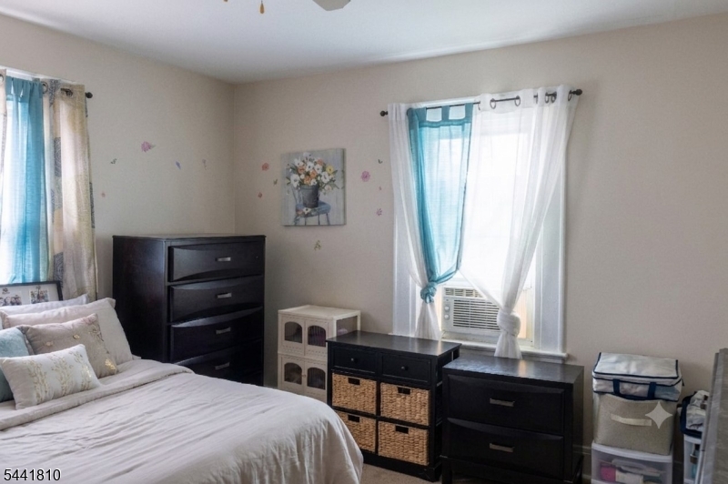 1074 Rose St Property Photo 16