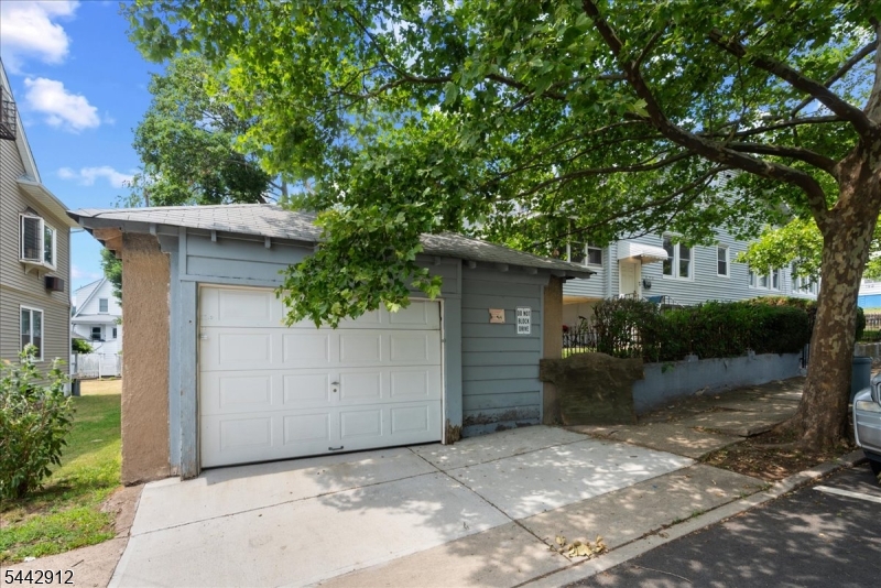 191 Brown Ave Property Photo 42