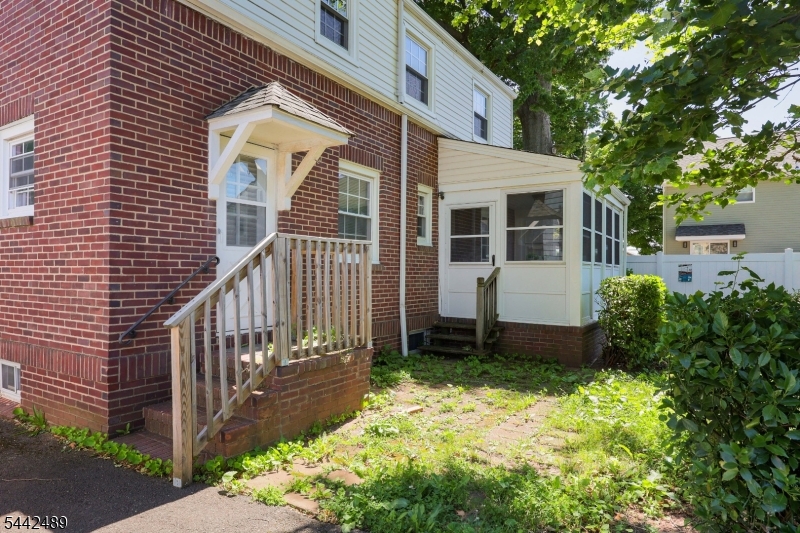 813 Miltonia St Property Photo 26