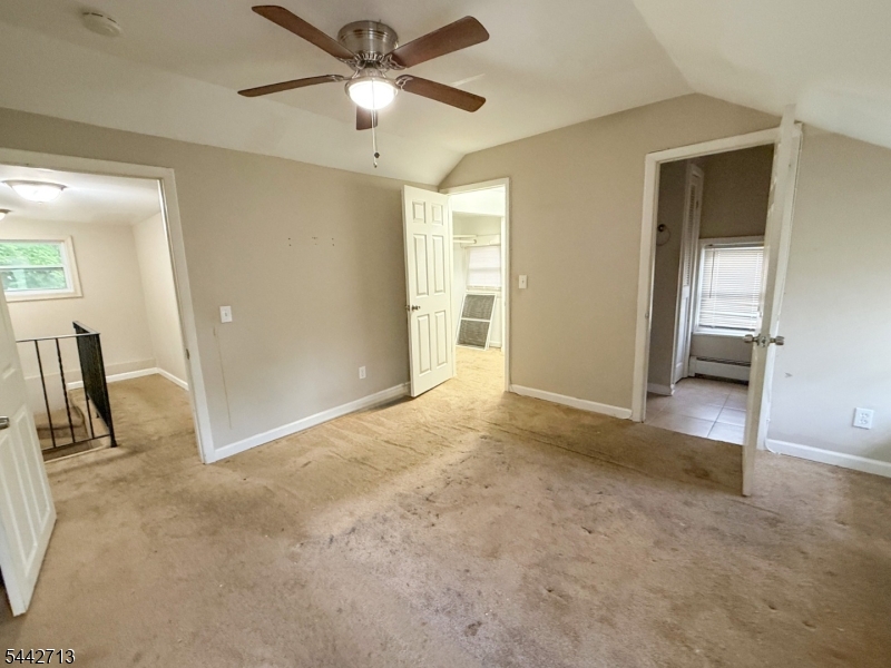 331 N Main St Property Photo 10