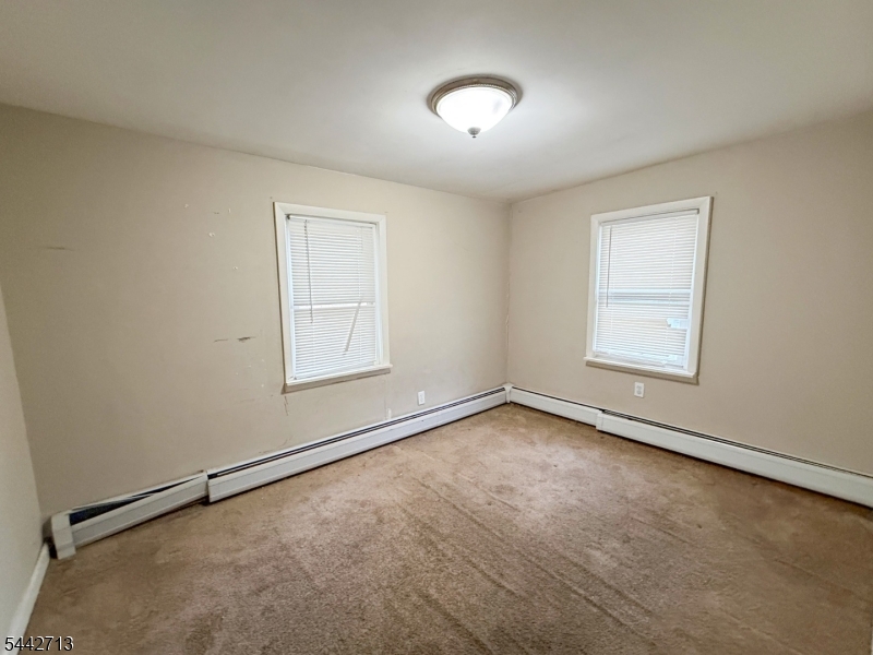 331 N Main St Property Photo 12