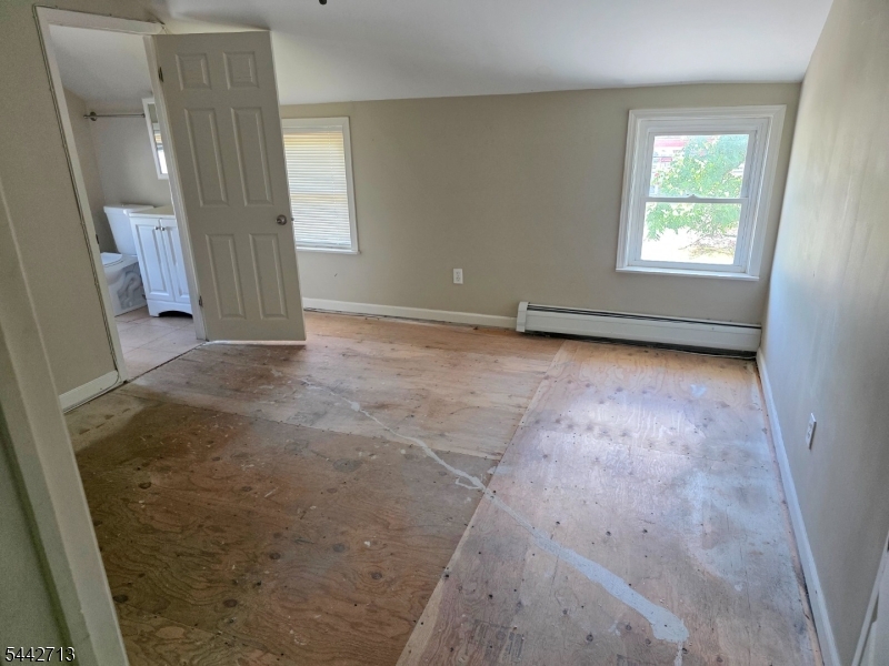 331 N Main St Property Photo 13
