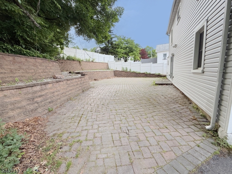 331 N Main St Property Photo 21