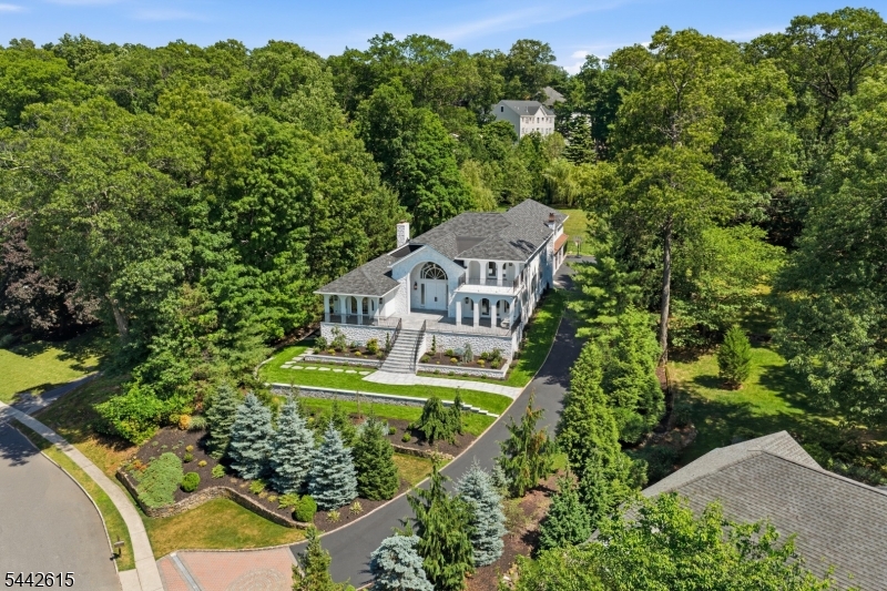 244 Park Avenue Property Photo 38
