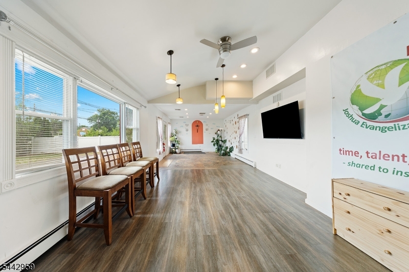 400 Us Highway 206 Property Photo 7