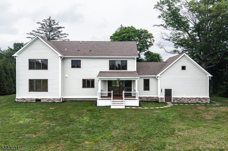 1449 Trenton Harbourton Property Photo 8