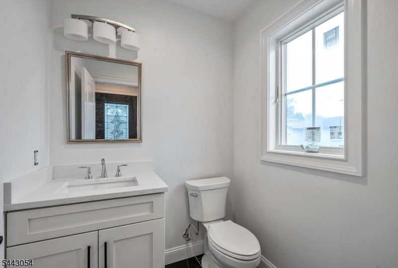 36 Albert Ave Property Photo 19