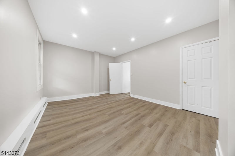 97 Sherman St Property Photo 35