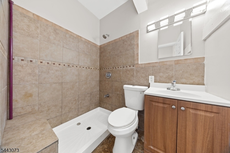 97 Sherman St Property Photo 36