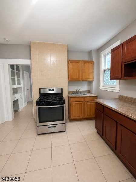327 Amherst St Property Photo 17