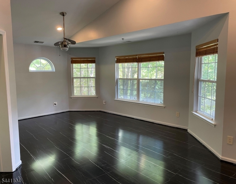 511 Chatfield Dr Property Photo 11