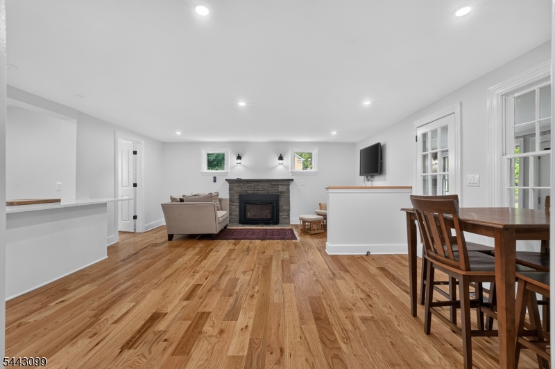 23 Amwell Rd Property Photo 4