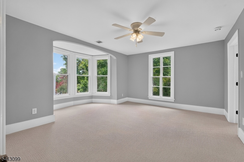 23 Amwell Rd Property Photo 45